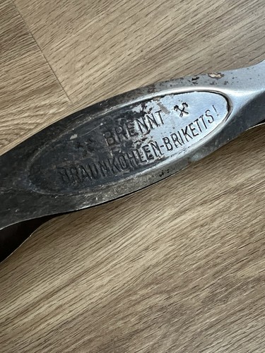 Antike kohlenzange brikett - antike,
